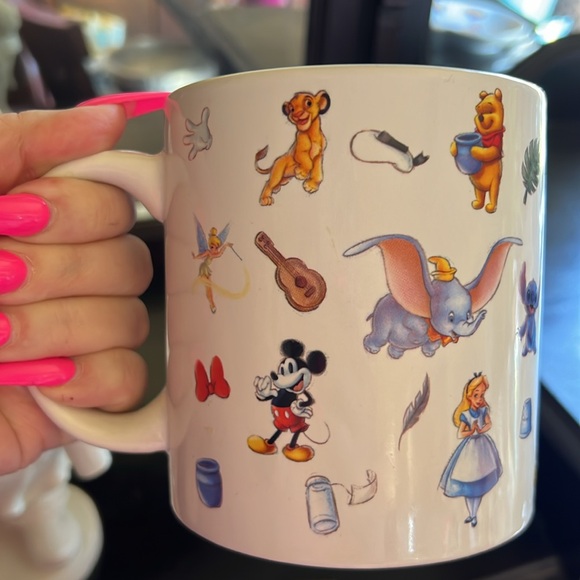 New Large Coffee/Tea set featuring Disney characters - Picture 2 of 5